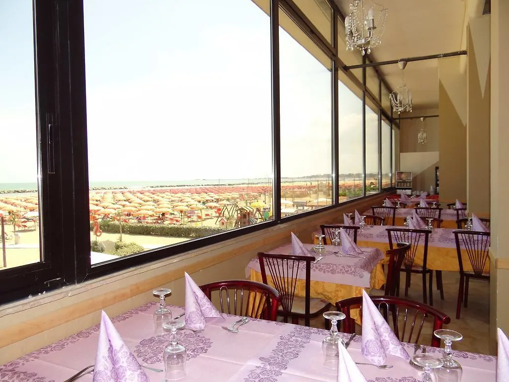 Hotel Blumen リミニ 3*,  イタリア