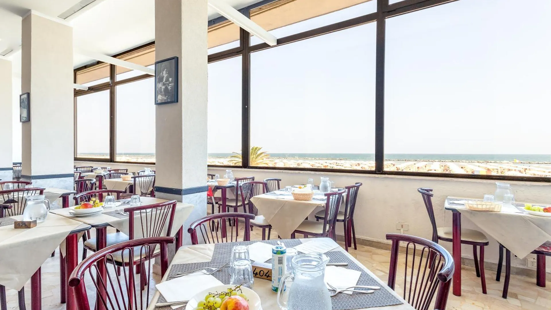 Hotel Blumen Rimini 3*,