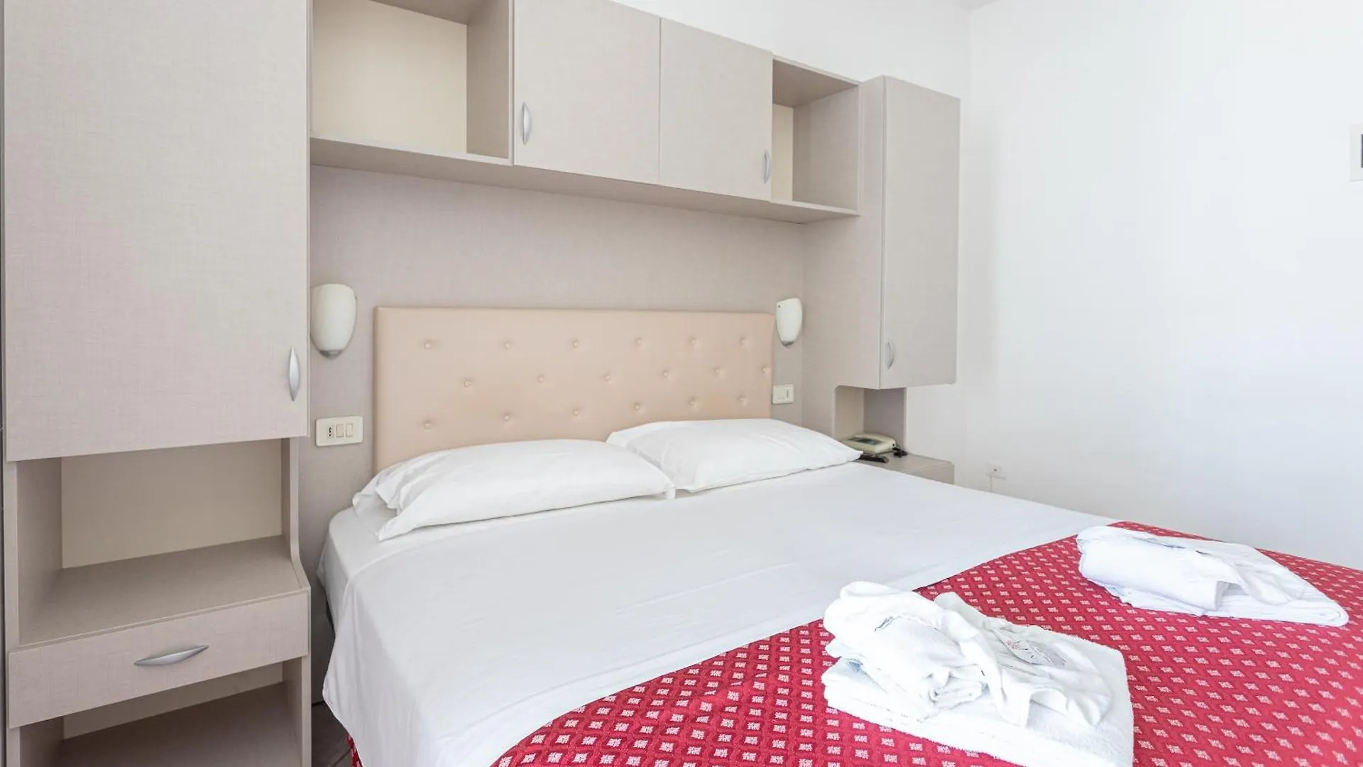 Hotel Blumen Rimini 3*,